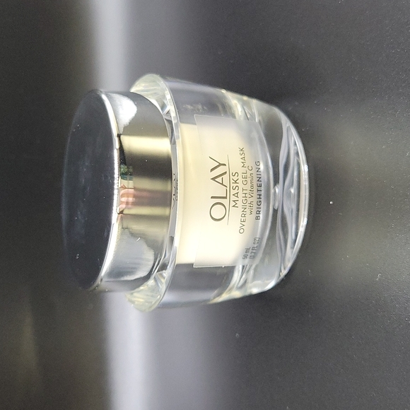 OLAY MASKS Overnight Gel Mask with Vitamin C Brightening - Picture 5 of 7